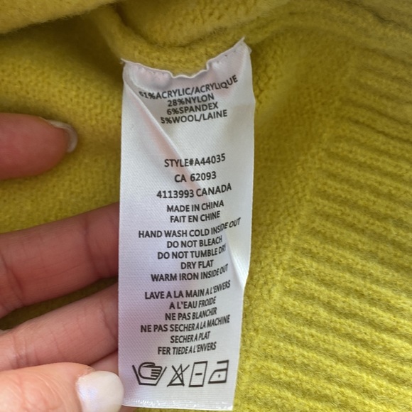 2/$25 Yellow blue color block 90’s casual button up V-neck cardigan sweater sz S - Picture 4 of 7